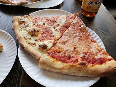 Francesco's Pizzeria And Trattoria