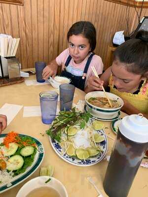 Pho Ca Dao Restaurant