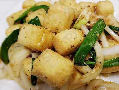 Quan Linh Asian Bistro