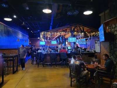 Rocky's Bar And Grill