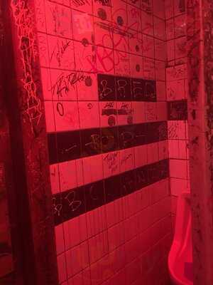 Mcglinchey's Bar And Grill