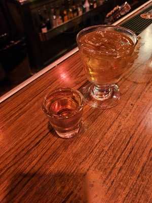 Mcglinchey's Bar And Grill