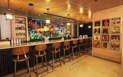 Mr Brown's Lounge - The Loop