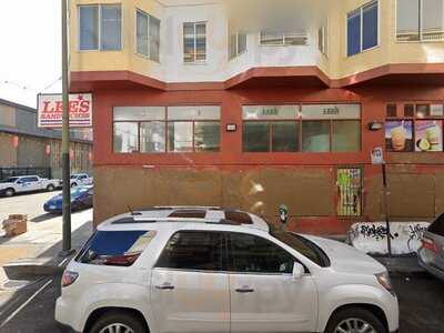 Lee's Sandwiches Larkin