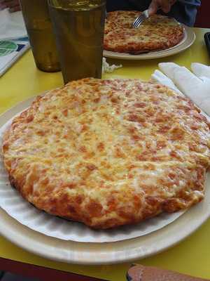 Rey's Pizza