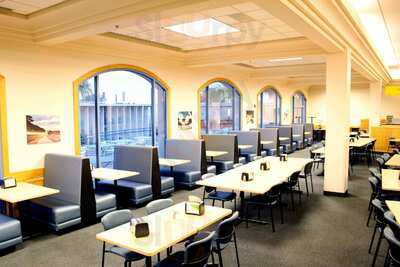 Point Loma Dining - Nicholson Commons