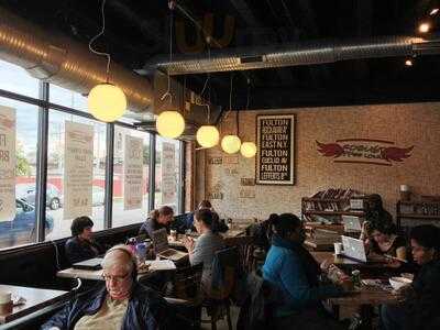 Robust Coffee Lounge