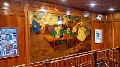 Yak-zies Bar And Grill