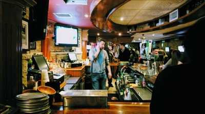 Yak-zies Bar And Grill