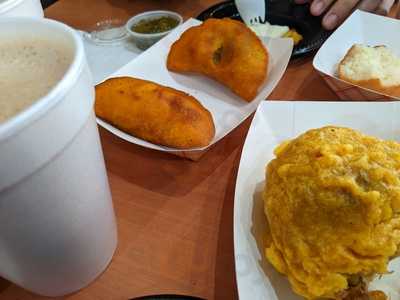 Mekatos Colombian Bakery