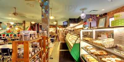 West Town Bakery & Diner