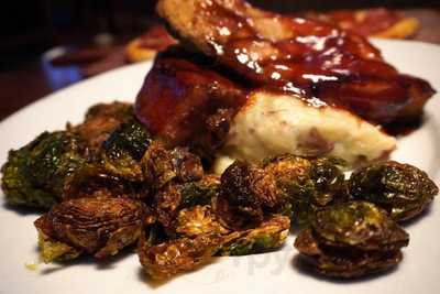 Brick House Tavern & Tap