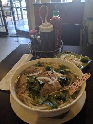 Thai Basil Noodle Cafe