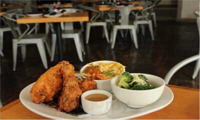 Fatback's Meat And Three