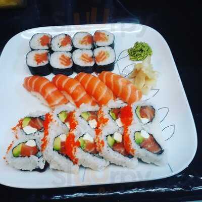 Lee's Sushi