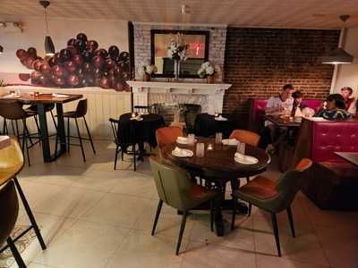 La Nacional Restaurant