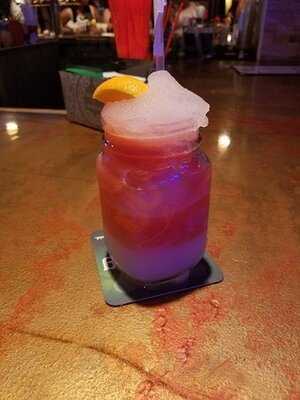 Brownstone Bar & Restaurant