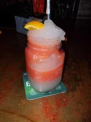 Brownstone Bar & Restaurant