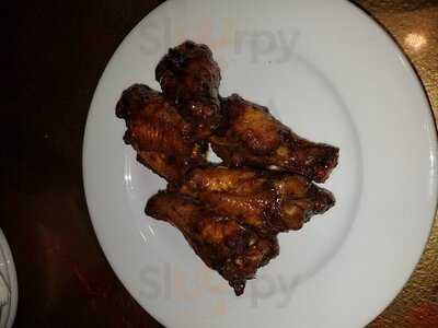 Brownstone Bar & Restaurant