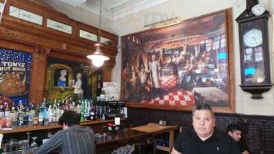Mulberry Street Bar