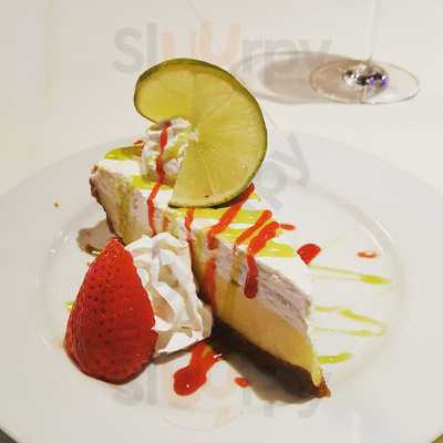 Modern Restaurant & Bar