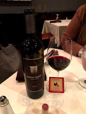 Modern Restaurant & Bar