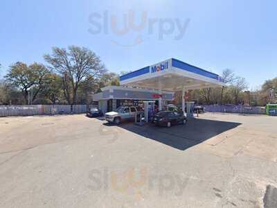 Tres Marias Restaurant And Bar