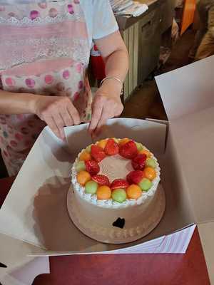 Li Min's Bakery & Bistro