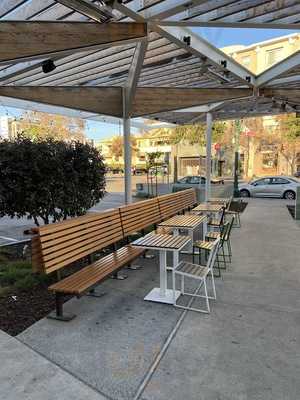 Shake Shack Little Italy