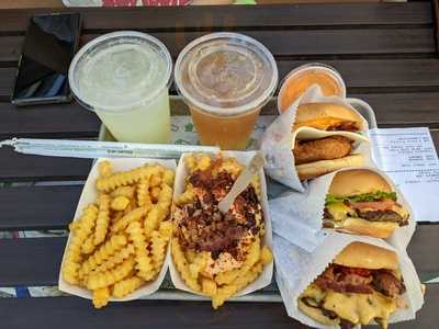 Shake Shack Little Italy
