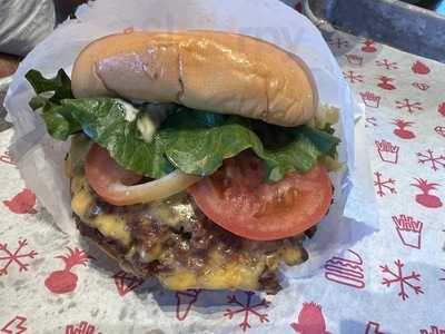 Shake Shack Little Italy