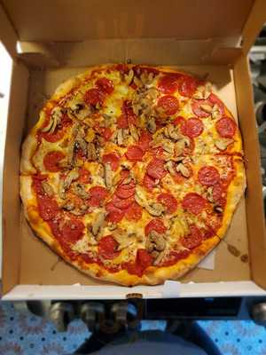 Nannie Franco's Pizza