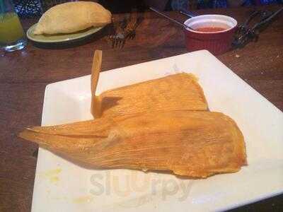 El Caserio Silver Lake