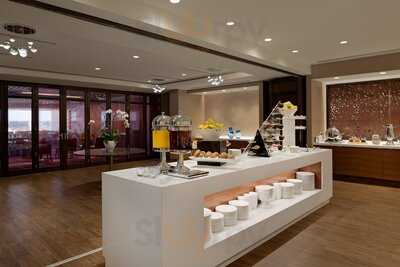 L'enfant Bar & Grill