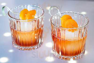 L'enfant Bar & Grill