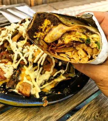 Madre Cocina & Mezcales