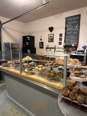 Villevelo Bake Shop