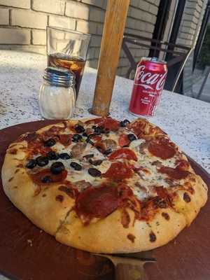 Captain Ankeny's Pizza & Pub