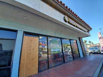 Ike's Love And Sandwiches