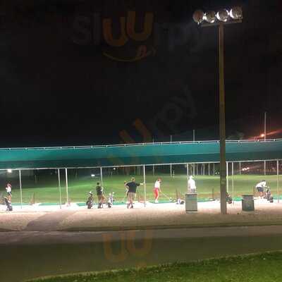 Sports Grill On The Green