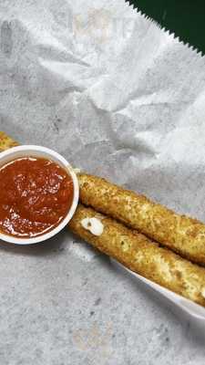 Sports Grill On The Green