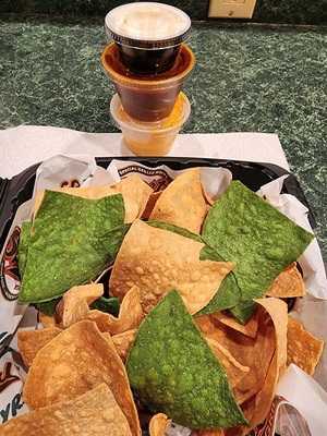 Sports Grill On The Green