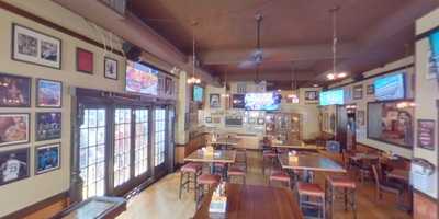 Wise Owl Drinkery & Cookhouse