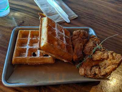 Victory Hall And Parlor