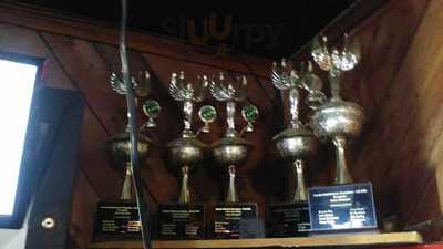 Greg's Backyard Bar & Grill