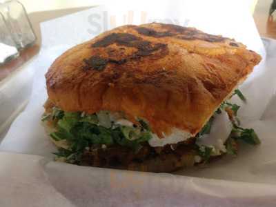 Los Alambres Torteria Taqueria