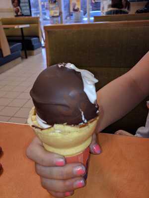 Dairy Queen (treat)