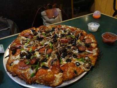 Round Table Pizza