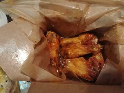 Brother's Wings & Bings