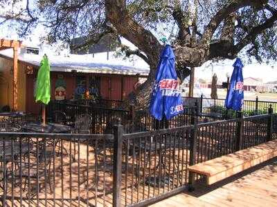 El Patio Bar & Grill